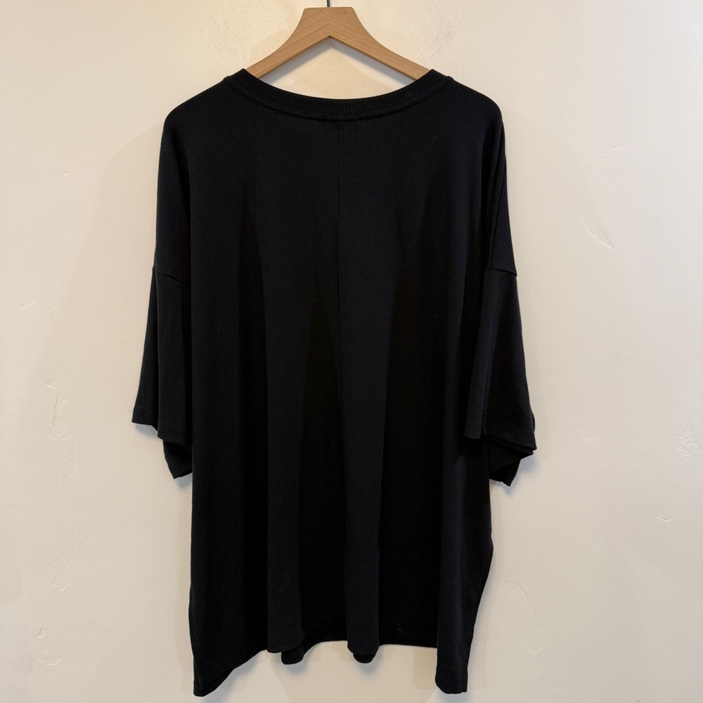 DRESSED IN LALA | Malone ribbed biker short set in black * size XL
